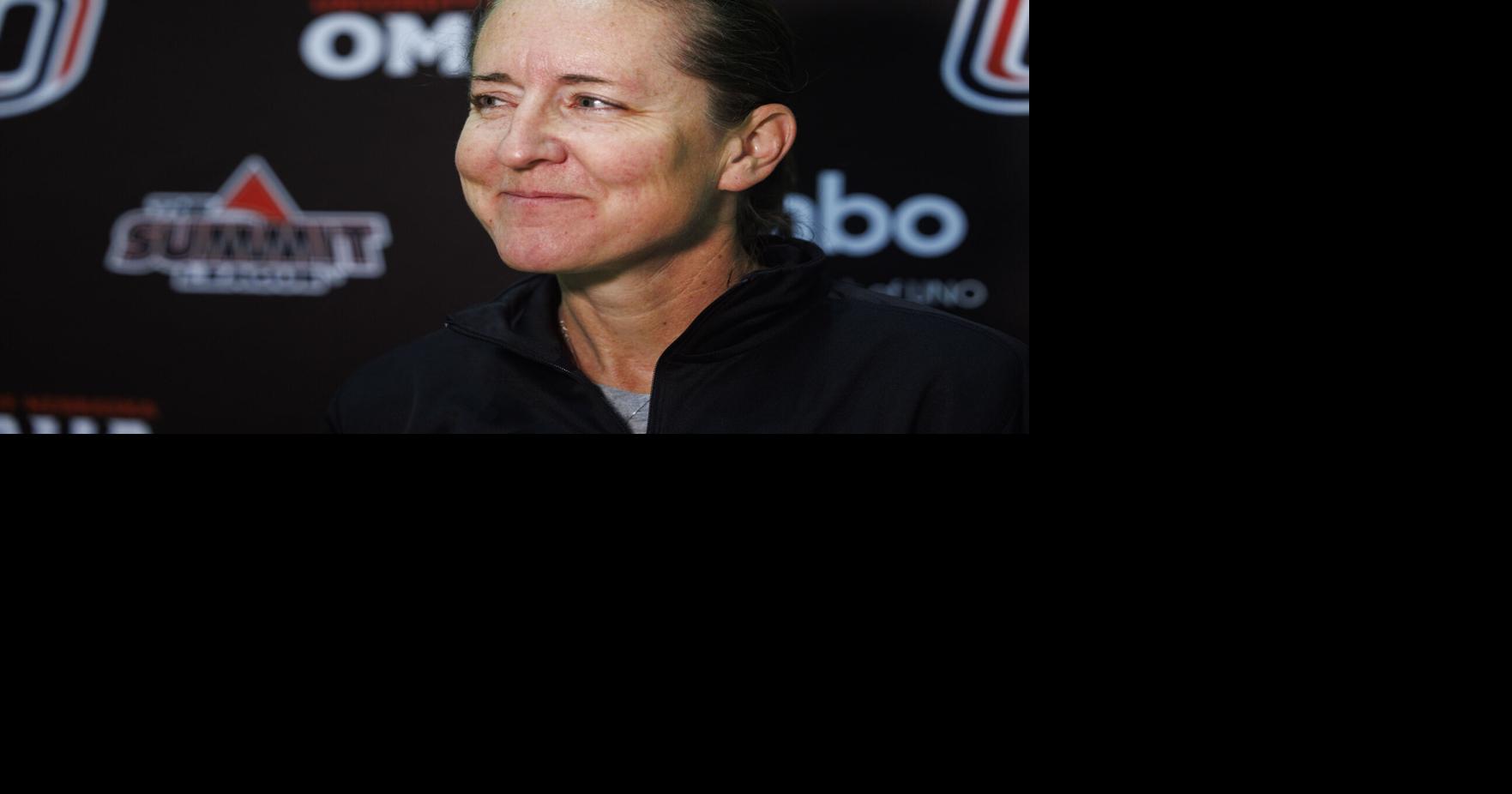 Jamie Carey notches first win as Omaha women's basketball coach