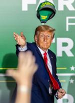 070823-owh-new-trump-pic-cm10.jpg