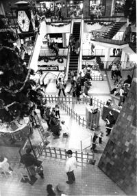 1982: Westroads Christmas shoppers