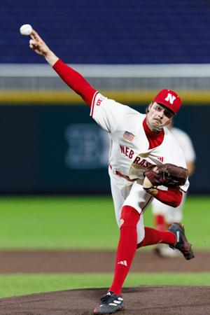 052226-owh-spo-bigtenbase-nf-18