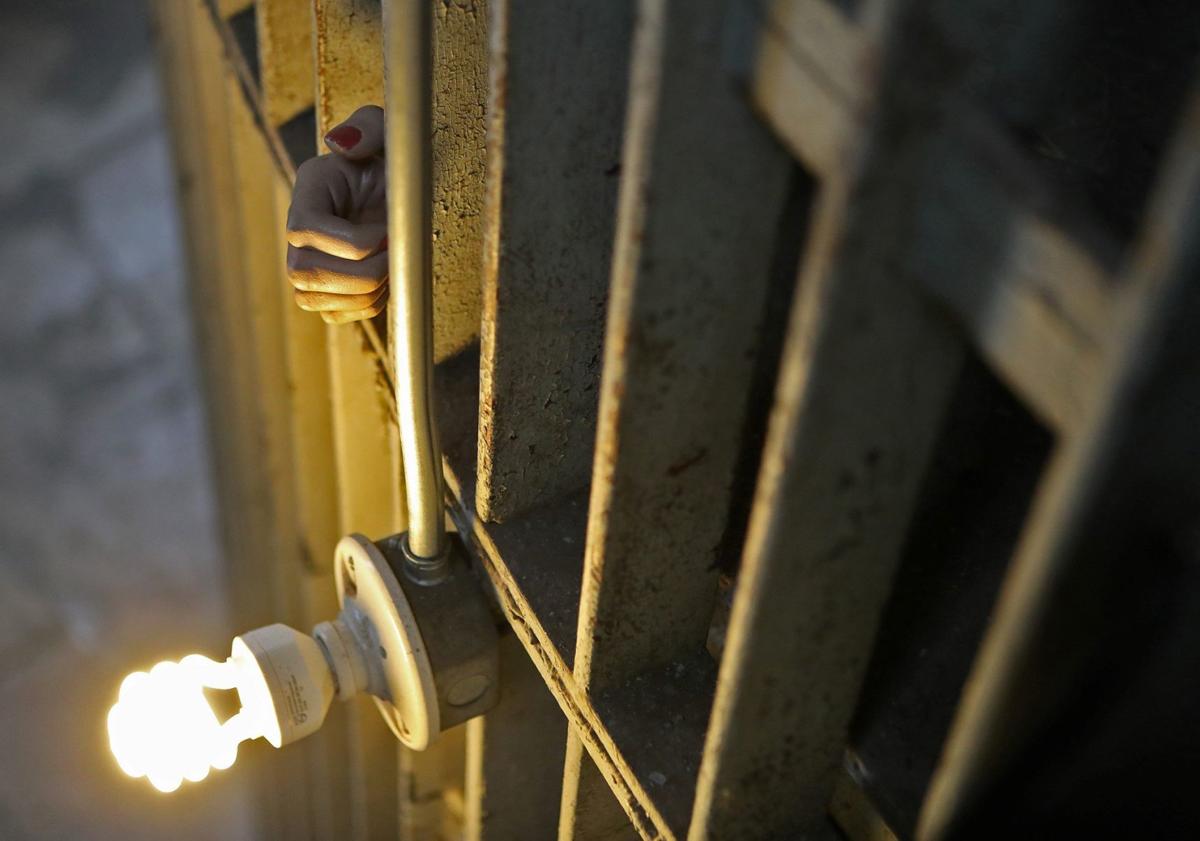 Travel Channel Stops In Omaha Area To Film For Most Terrifying Places In America Local News Omaha Com Many of the houses have histories involving horrific and traumatic deaths, either due to murder or the effects of long term imprisonment and experimentations within dungeons or mental institutions. travel channel stops in omaha area to