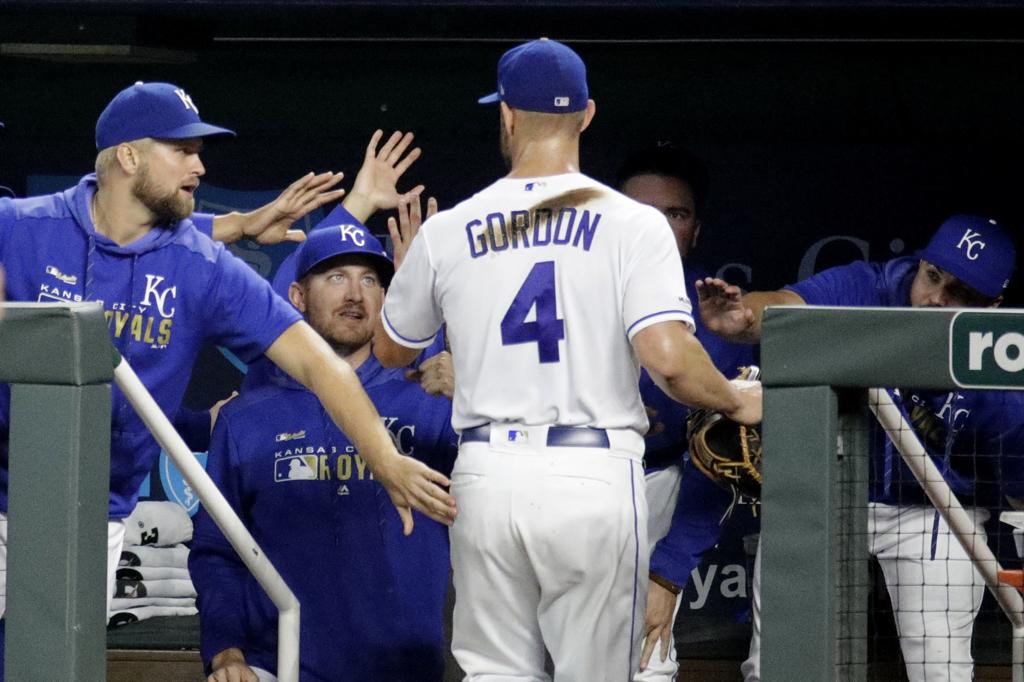 Now Pitching For The Royals Former Husker Alex Gordon Blogs Omaha Com