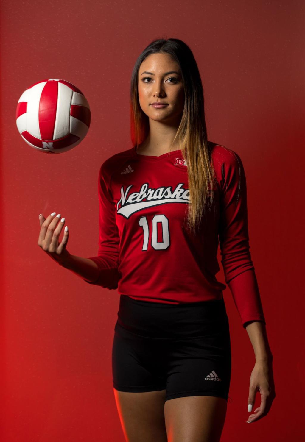 Pin By B V On Volley Lexi Sun Volleyball Pictures Sports Women