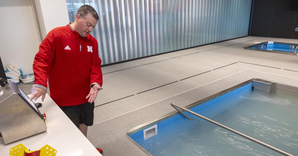 Der Trainingsraum des Fußballs in Nebraska zielt auf die Erholung der ...