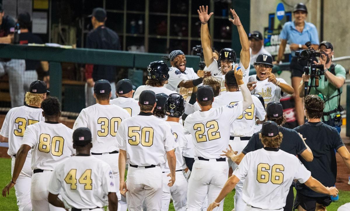 Vanderbilt baseball outfielder Isaiah Thomas in photos