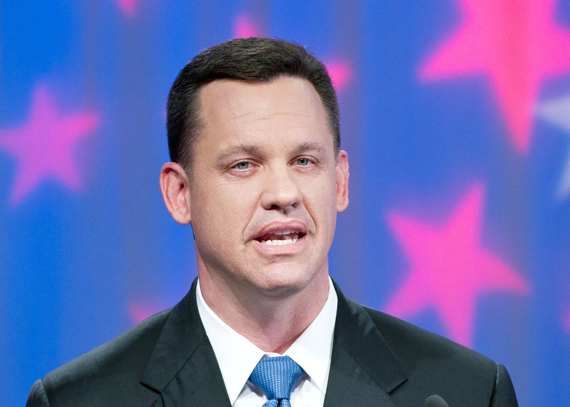 Jon Bruning, others call for prison legal staff to work under attorney