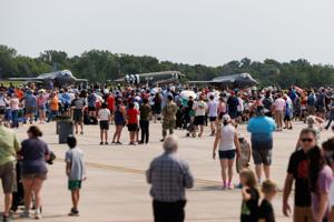 080826-owh-new-airshow-nf-01