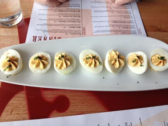 Review Louie's Wine Dive