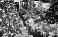 1984: Christmas shopping