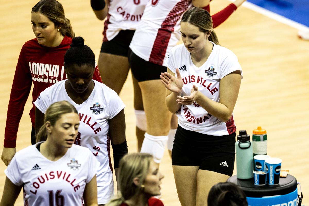 Womens Louisville Volleyball Team T-Shirt