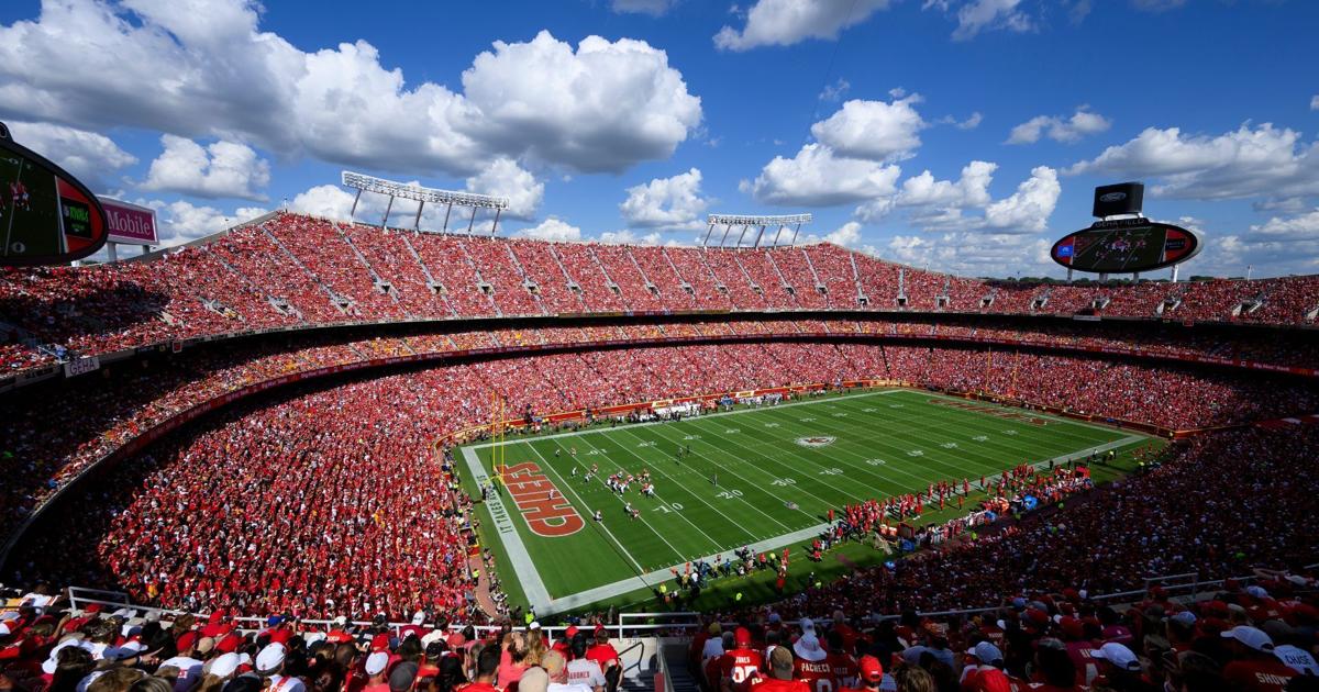 Shatel: Nebraska football should play more games at Arrowhead Stadium
