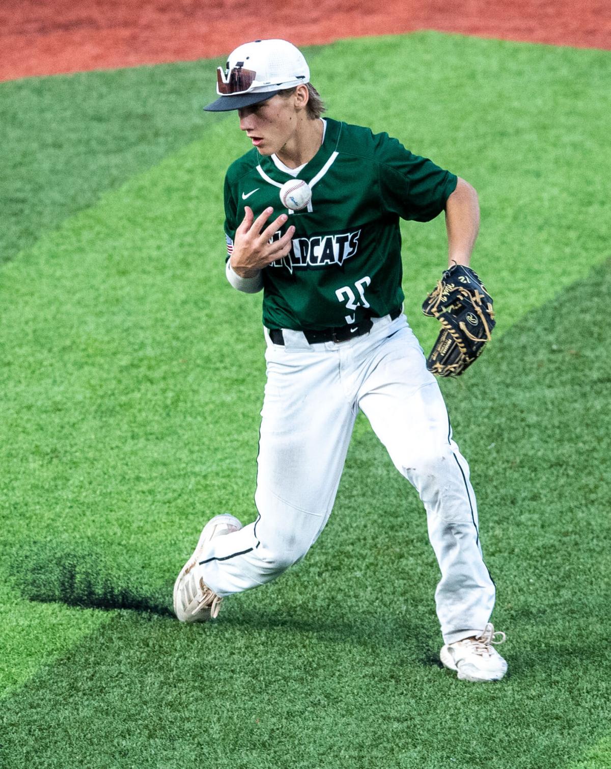 Neil Diamond now singing 'Sweet Caroline' at high school baseball fields