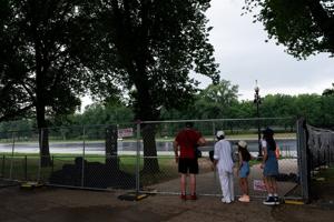 Sources: White House sought new Reflecting Pool charges