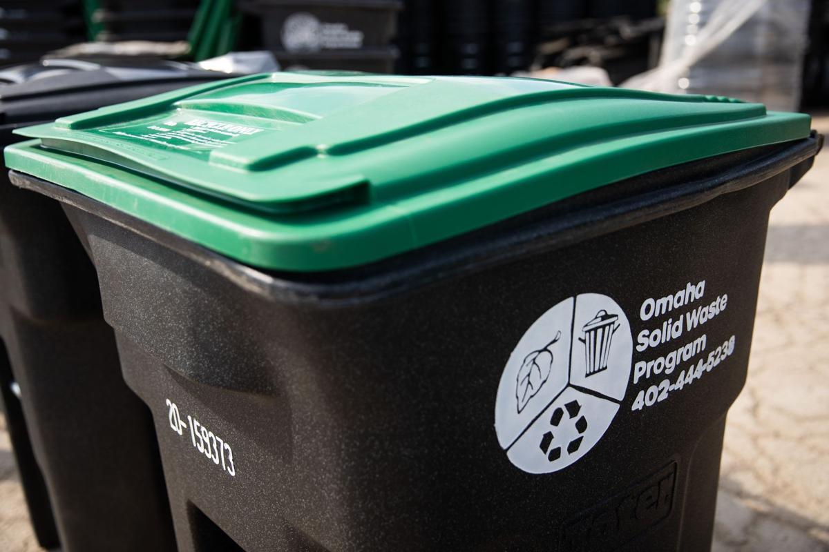 Omahans to start receiving new 96-gallon trash carts Monday, but they can't be used until