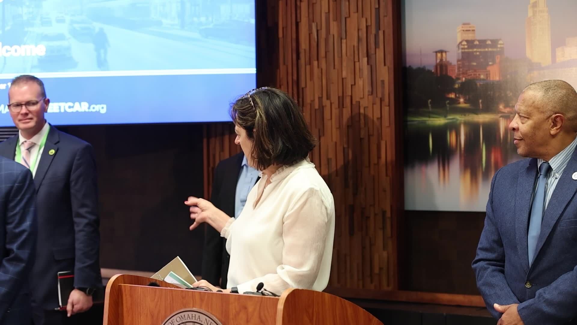 omaha.com - Justin Diep World-Herald Staff Writer - Road closures planned in Old Market for streetcar construction