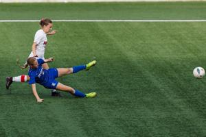051126-owh-spo-girlsclassa3-nf-18