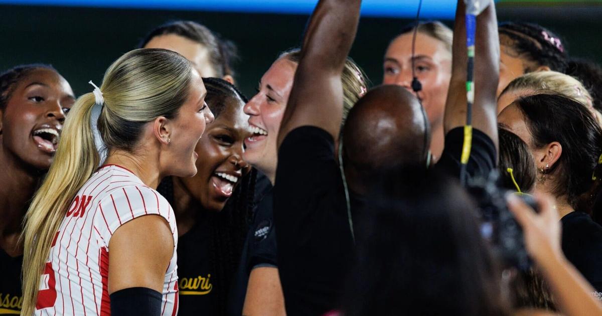Nebraska Volleyball Seniors: Wrigley Field Message to Husker Fans