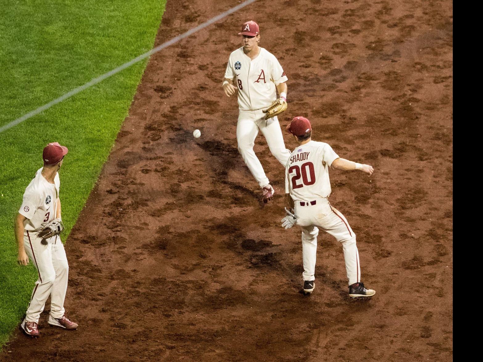 Instead Of Third Out Arkansas Dealt Third Game After Botched Play Costs Hogs A Cws Title Cws Omaha Com