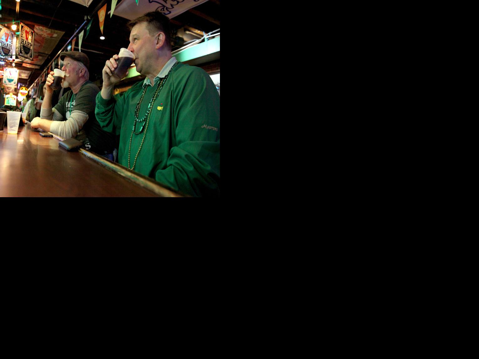 Omaha bars, revelers get an early start on St. Patrick’s Day