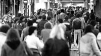 1982: Westroads shoppers