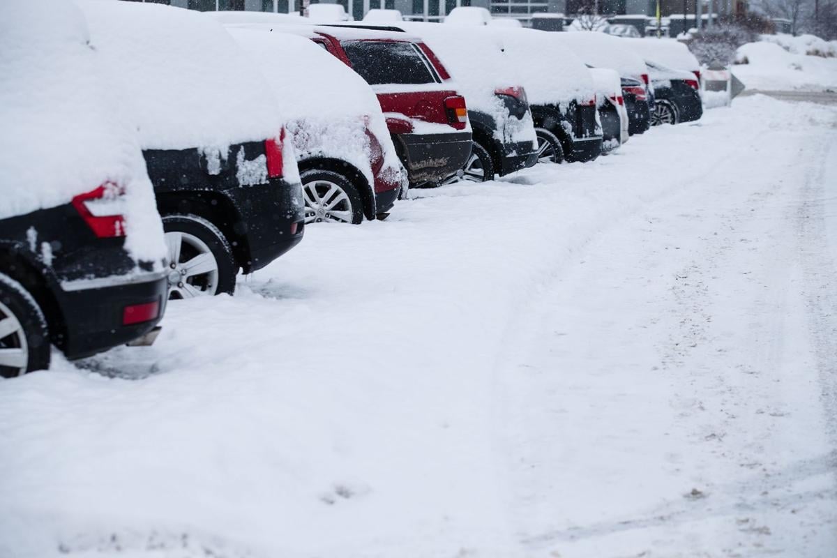 Snow falling in Omaha, Lincoln; eastern Nebraska, western Iowa in