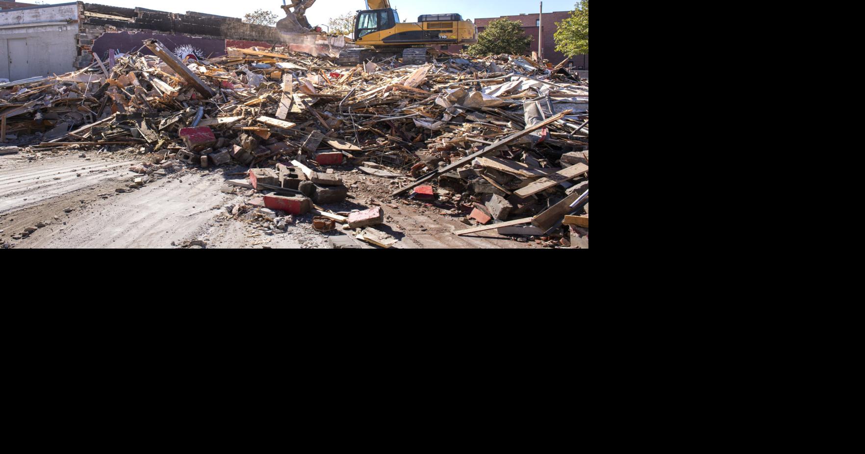 P.O. Pears: A piece of history comes tumbling down in Lincoln