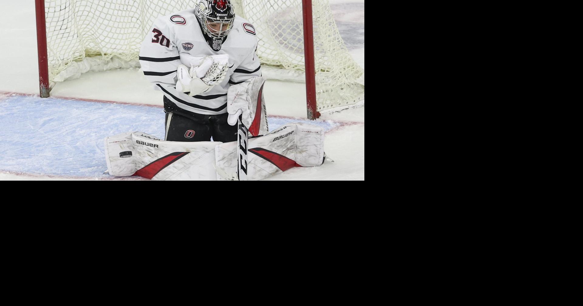 Omaha hockey's Simon Latkoczy named NCHC goaltender of the week