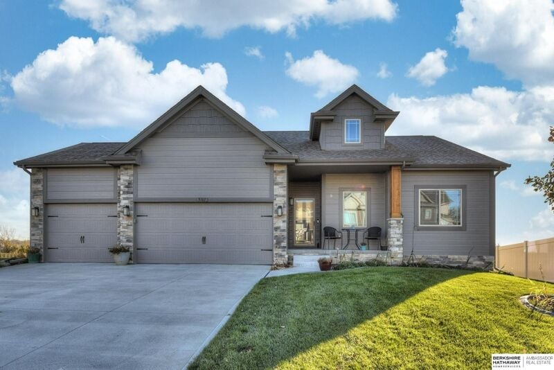 4 Bedroom Home in Omaha 449,900