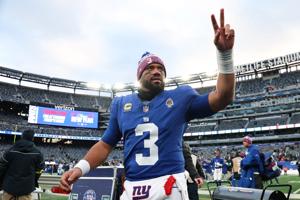 Jan 4, 2026; East Rutherford, New Jersey, USA; New York Giants quarterback Russell Wilson (3) waves to fans after the game against the Dallas Cowboys at MetLife Stadium. Mandatory Credit: Vincent Carchietta-Imagn Images