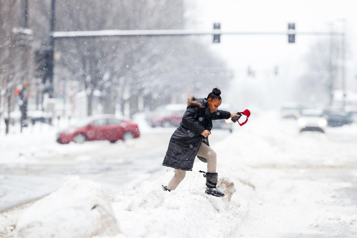 A Foot Of Snow Or A Heavy Rain Meteorologist Explains Why This Weekend S Storm Is So Unpredictable Weather Omaha Com
