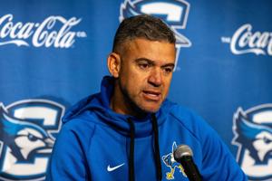 102726-owh-spo-cusports-cm-02