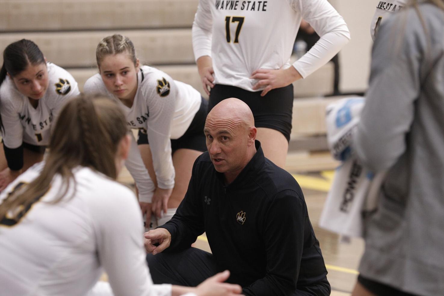 Meet Wayne State volleyball's Scott Kneifl, the Midlands women's coach
