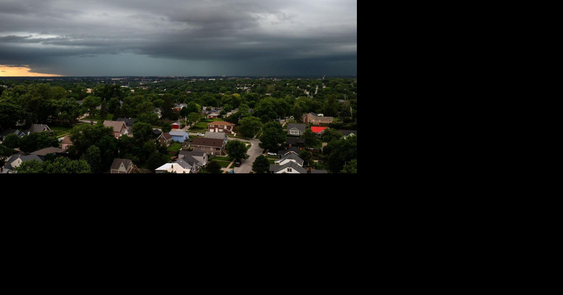 Storm bringing 60-mph winds, quarter-sized hail hits eastern Nebraska ahead of CWS games
