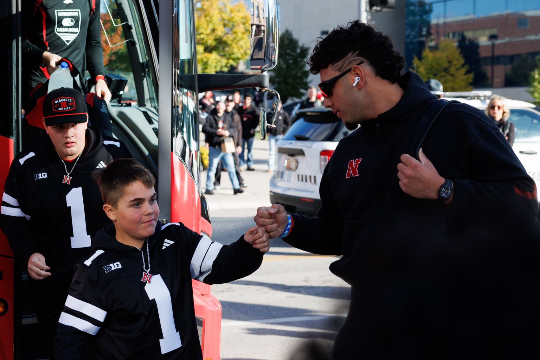 Dayton Raiola signs with Oregon to play tight end