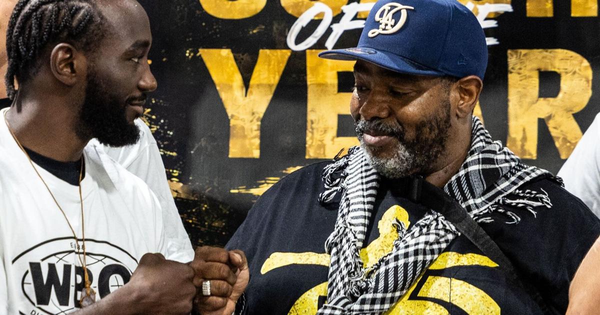 Trainer Brian „BoMac“ McIntyre steht immer an der Seite seiner Boxer – und ...