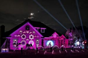 Boo-yeah! These Halloween lawns are frightfully cool