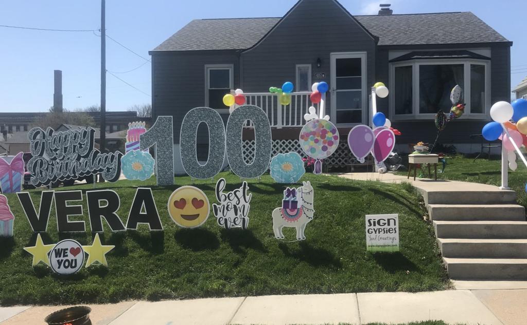 Through Tears South Omaha Woman Who Turned 100 Watches Dozens Of