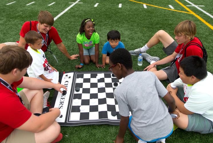 Leaders Play Chess Not Checkers - John Barrett Leadership