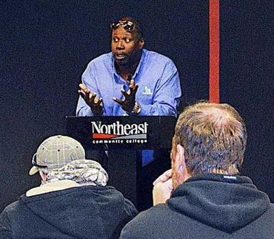 Former Nfl Star Shares His Story Of Health Fitness With