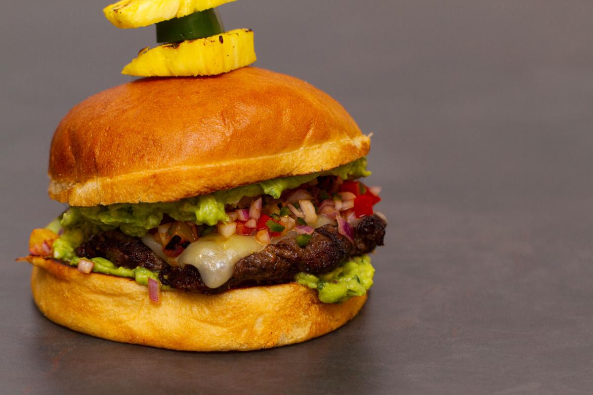 Tiki Burger_036a.jpg