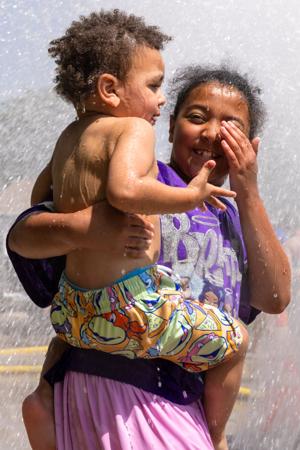060326-owh-new-hydrants-jc-2.JPG
