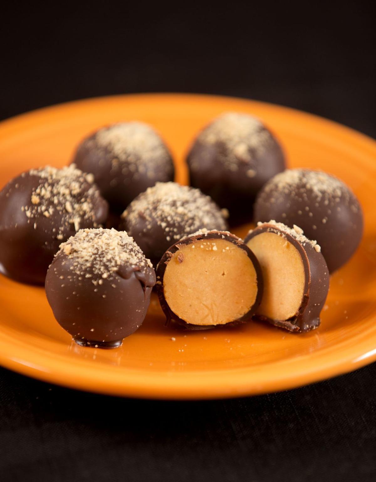 These Pumpkin Cheesecake Truffles Are The Perfect Bite Sized Alternative To Pumpkin Pie Momaha Omaha Com