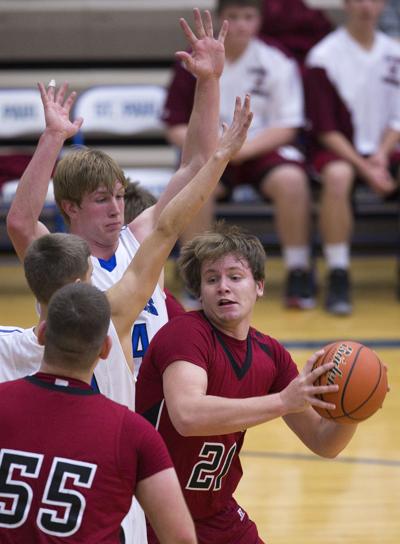 Spalding Academy Edges Riverside Ne Prep Zone Omaha Com