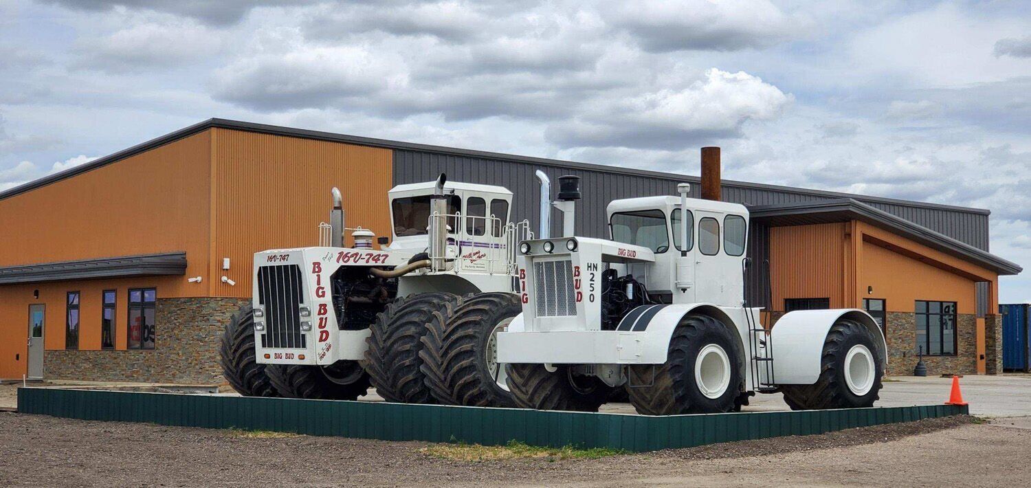 Big bud 2024 model tractor