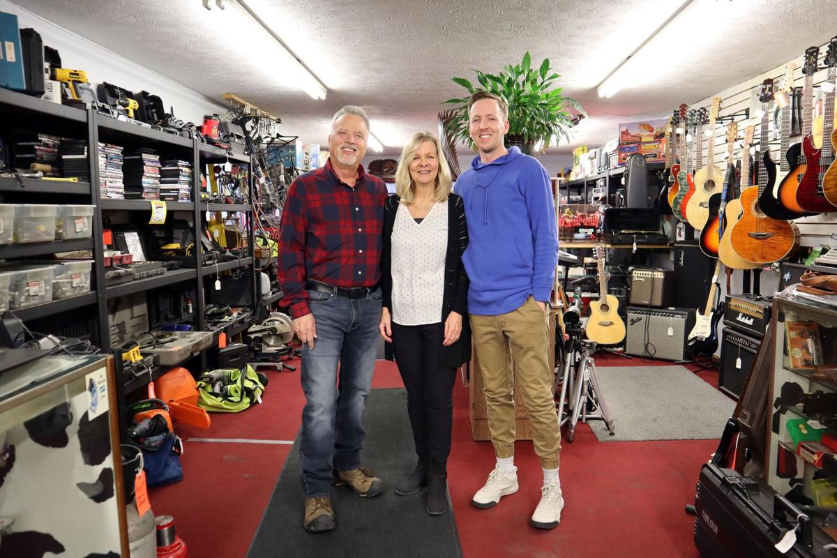 Family Tradition Continues At Bud S Pawn Shop Bellevue Leader Omaha Com