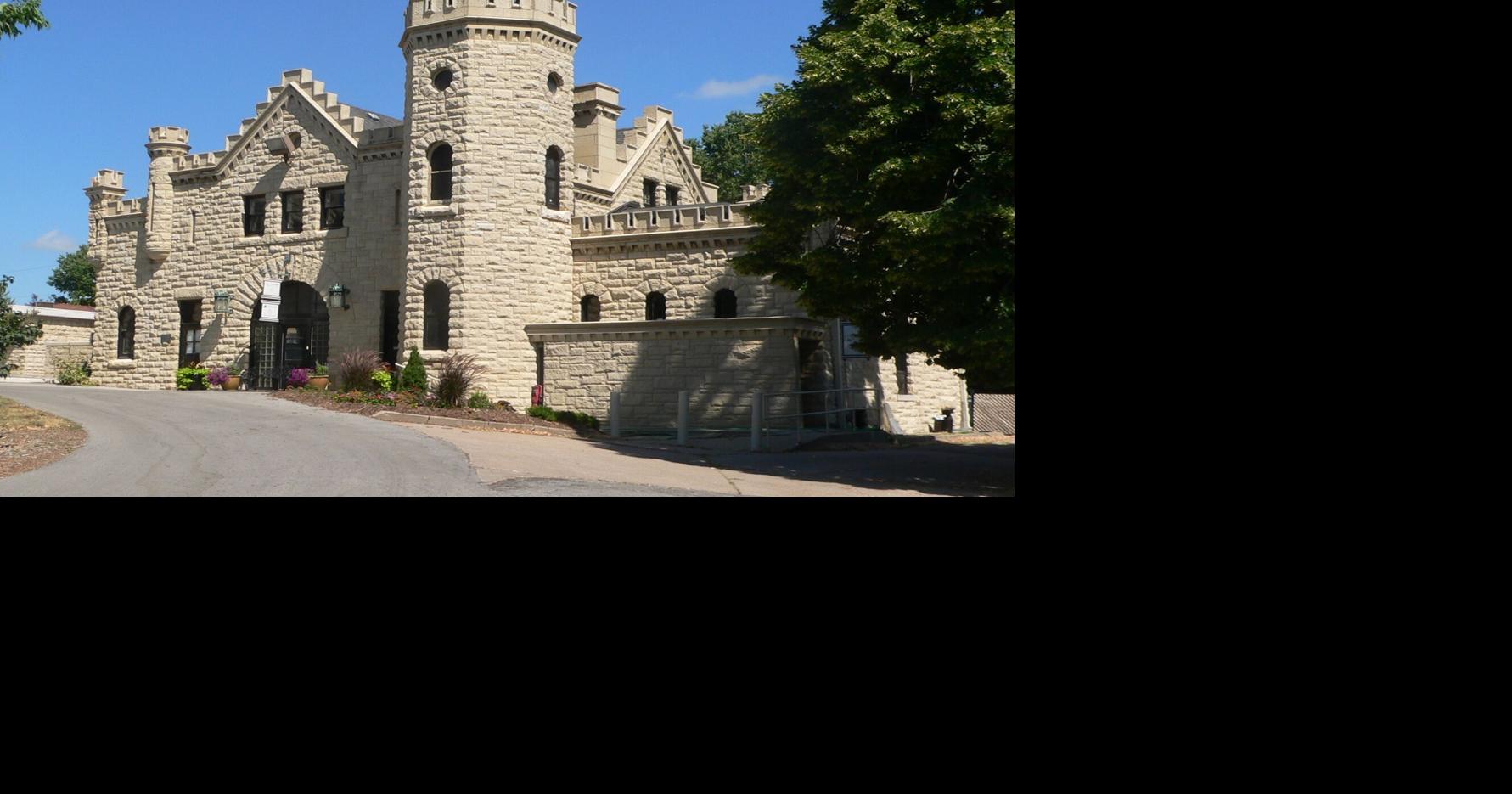 Das neue Café in Joslyn Castle bietet Schulungen für Studenten des ...