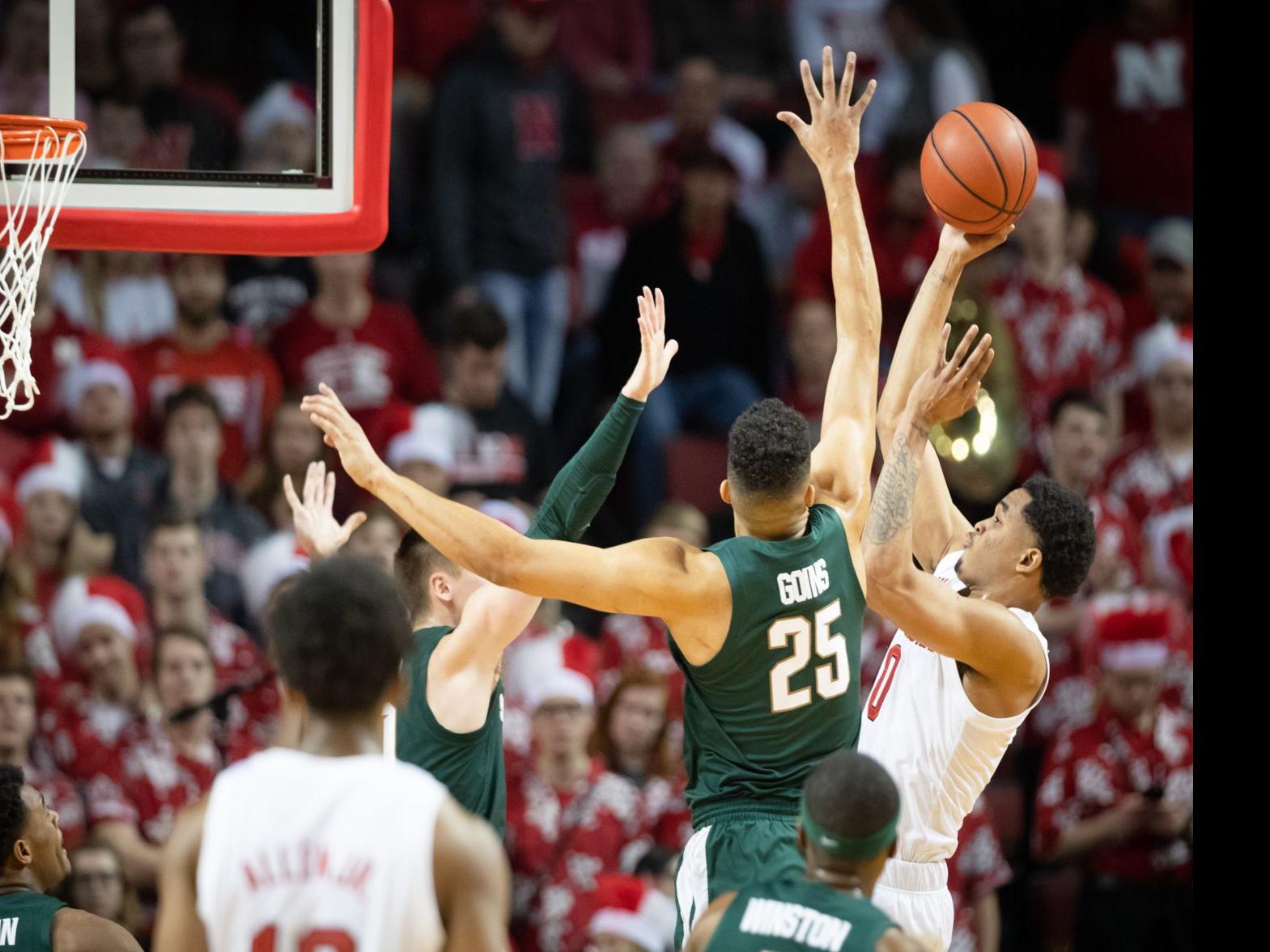 No 6 Michigan State Pulls Away Late Snaps Nebraska Basketball S