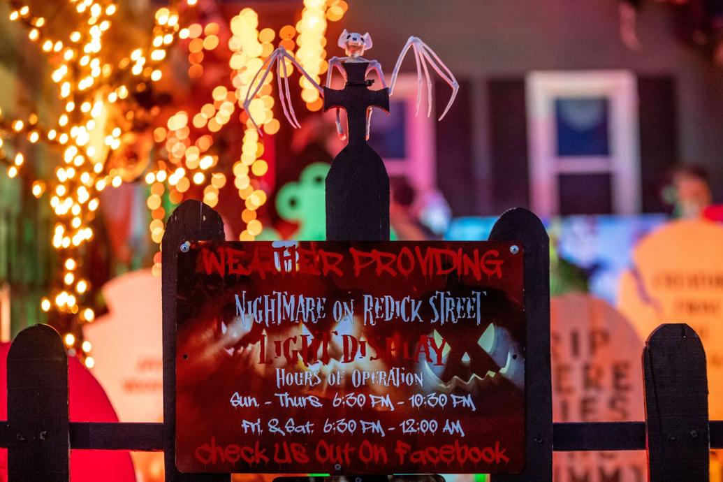 Omaha woman's map lists the best Halloween yard displays across the metro