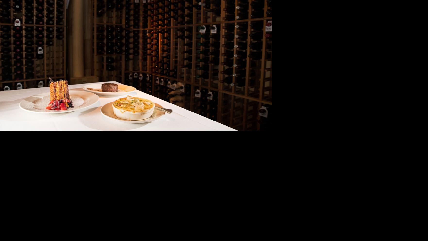Review Dinner At High End Mahogany Prime Is A Show And The Expertly Cooked Steak Is The Star Reviews Omaha Com