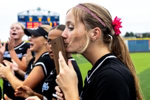 091626-owh-spo-metrosoftball-cm-05